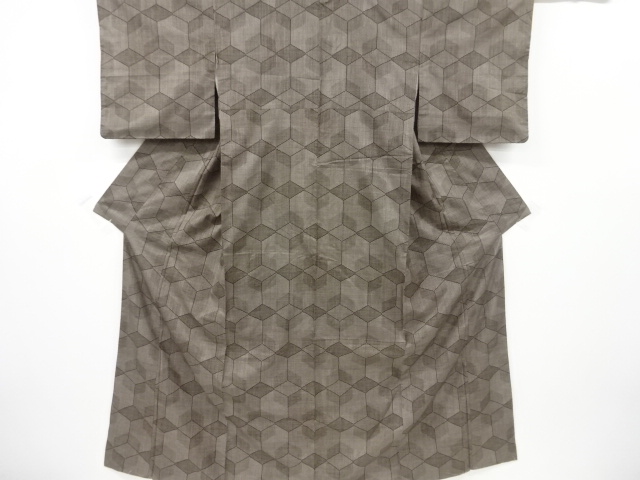 幾何学模様織出し本場泥大島紬着物（5マルキ）